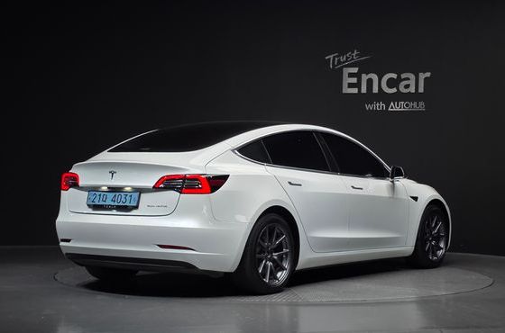 Tesla Model 3 Long Range AWD — пробег 91 654 км — фото 2 из 5