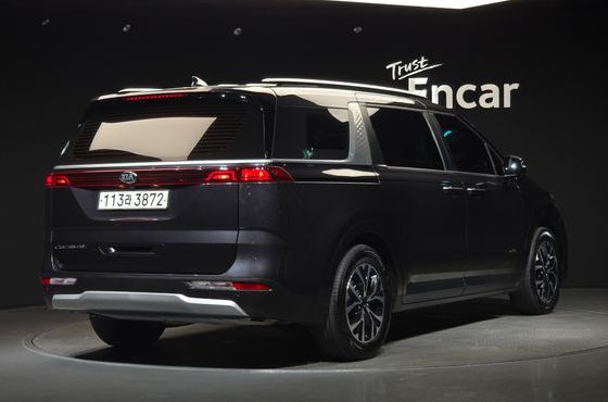 Kia Carnival Diesel 9-Seater Prestige — пробег 85 393 км — фото 2 из 5