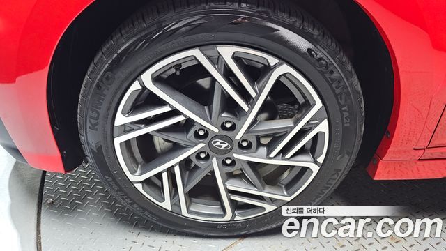 Hyundai Kona из Кореи Encar
