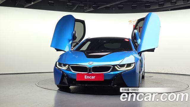 BMW i8 Coupe — пробег 75 867 км — фото 3 из 5