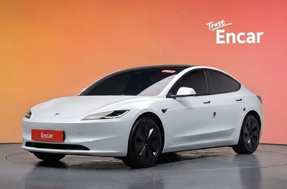Tesla Model 3 RWD — пробег 14 386 км — фото 1 из 5