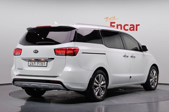 Kia Carnival 9-seater Noblesse — пробег 89 952 км — фото 2 из 5