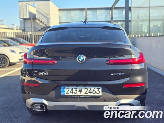 BMW X4 xDrive20i xLine — пробег 4 183 км — фото 4 из 5