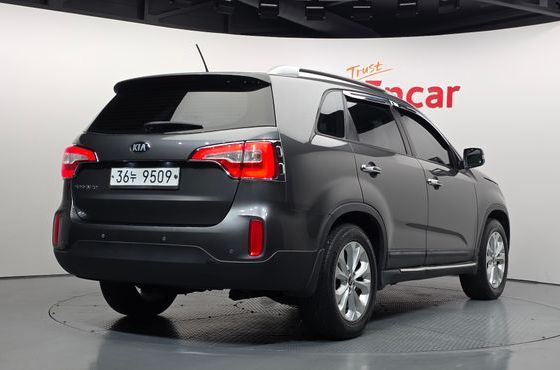 Kia Sorento Diesel 2.0 2WD Luxury — пробег 142 476 км — фото 2 из 5