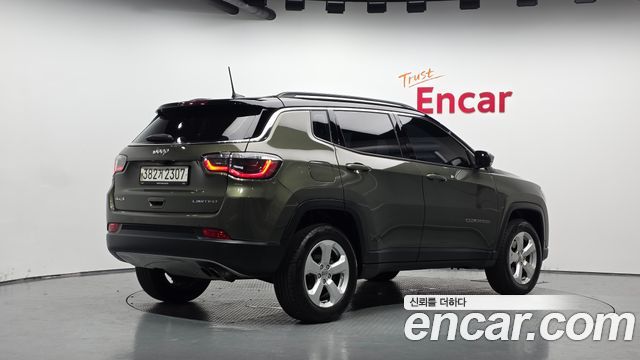 Jeep Compass из Кореи Encar