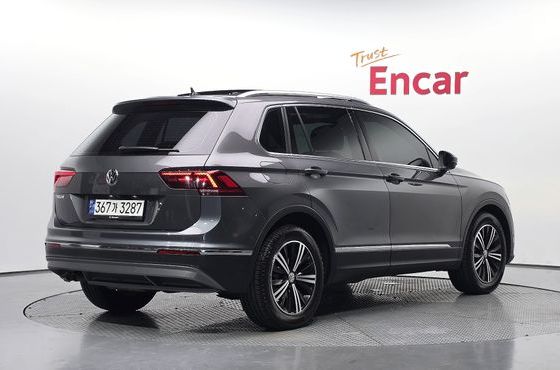 Volkswagen Tiguan 2.0 TDI Prestige — пробег 118 124 км — фото 2 из 5