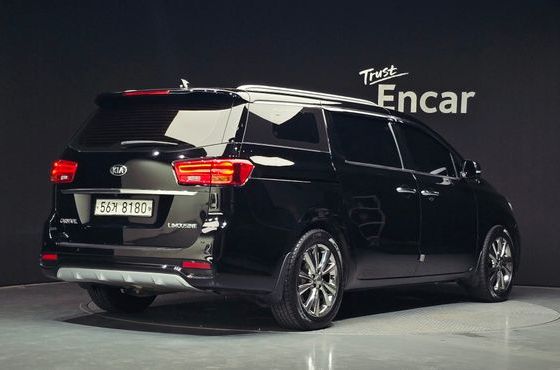Kia Carnival 7-Seater Limousine President — пробег 125 401 км — фото 2 из 5