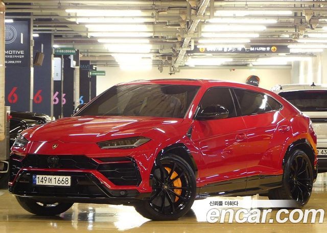 Lamborghini Urus 4.0 V8 — пробег 25 900 км — фото 1 из 5