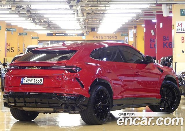 Lamborghini Urus 4.0 V8 — пробег 25 900 км — фото 2 из 5
