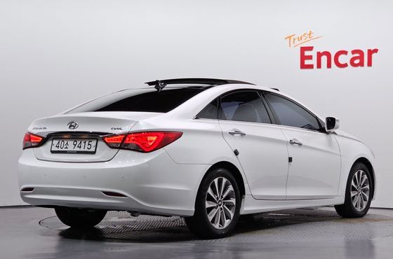 Hyundai Sonata CVVL Premium — пробег 99 952 км — фото 2 из 5