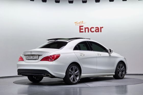 Mercedes-Benz CLA-Class CLA200 d — пробег 100 604 км — фото 2 из 5