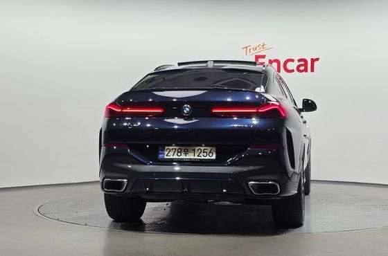 BMW X6 xDrive40i M Sport — пробег 24 675 км — фото 4 из 5