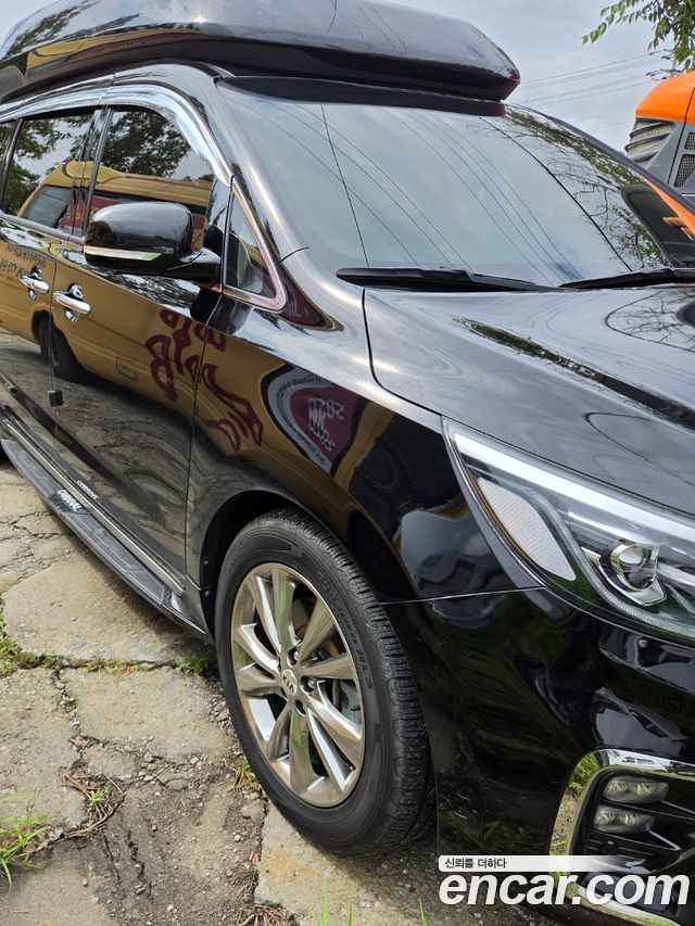 Kia Carnival из Кореи Encar