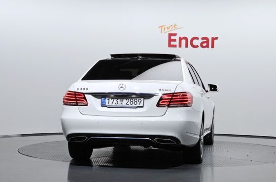 Mercedes-Benz E-Class E350 4MATIC Avantgarde — пробег 103 903 км — фото 4 из 5