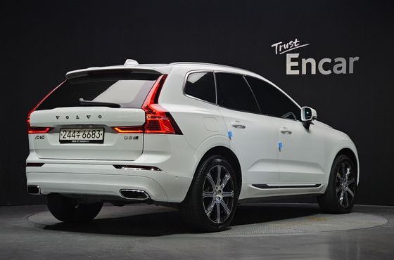 Volvo XC60 D5 Inscription — пробег 73 471 км — фото 2 из 5