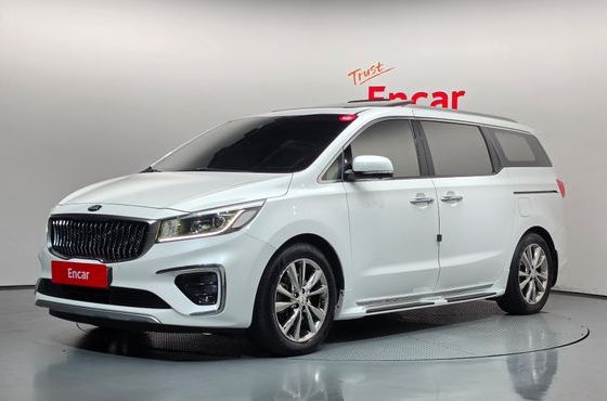 Kia Carnival 9-Seater Noblesse Special — пробег 131 190 км — фото 1 из 5