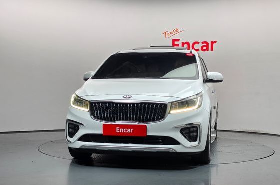 Kia Carnival 9-Seater Noblesse Special — пробег 131 190 км — фото 3 из 5
