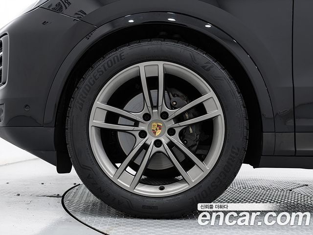 Porsche Cayenne 3.0 Coupe — пробег 8 180 км — фото 5 из 5