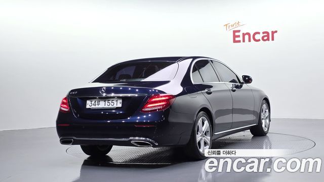 Mercedes-Benz E-Class из Кореи Encar