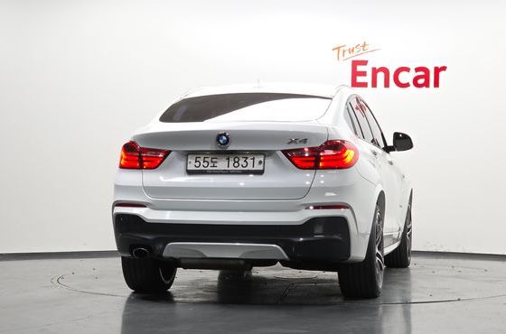 BMW X4 xDrive20d M Sport — пробег 68 359 км — фото 4 из 5