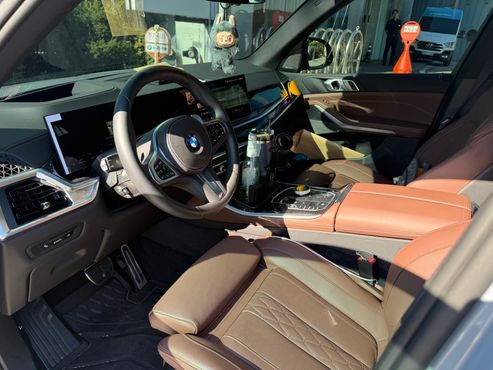 BMW X5 xDrive 30d M Sport — пробег 6 500 км — фото 4 из 5