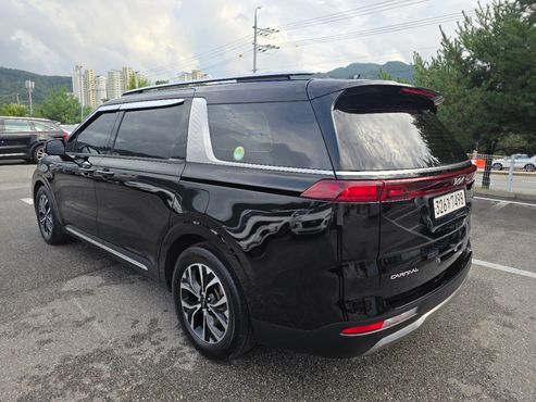 Kia Carnival Diesel 9-Seater Signature — пробег 80 000 км — фото 2 из 5