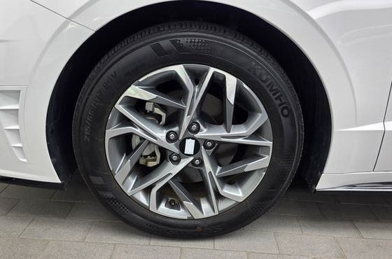 Hyundai Sonata 2.0 Premium Plus — пробег 25 427 км — фото 5 из 5