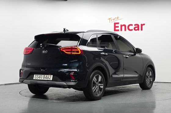 Kia Niro 1.6 HEV Noblesse Special — пробег 43 946 км — фото 2 из 5