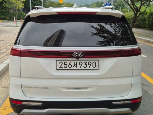 Kia Carnival Diesel 9-Seater Prestige — пробег 127 954 км — фото 4 из 5
