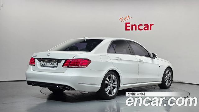 Mercedes-Benz E-Class E220 CDI Avantgarde — пробег 140 775 км — фото 2 из 5