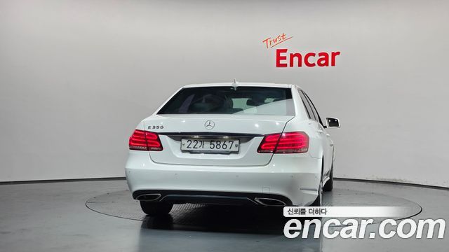 Mercedes-Benz E-Class E220 CDI Avantgarde — пробег 140 775 км — фото 4 из 5