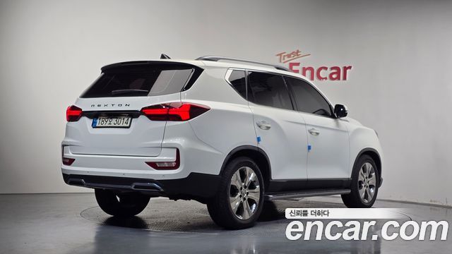 Ssangyong Rexton из Кореи Encar