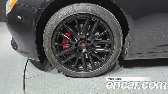 Maserati Quattroporte из Кореи Encar