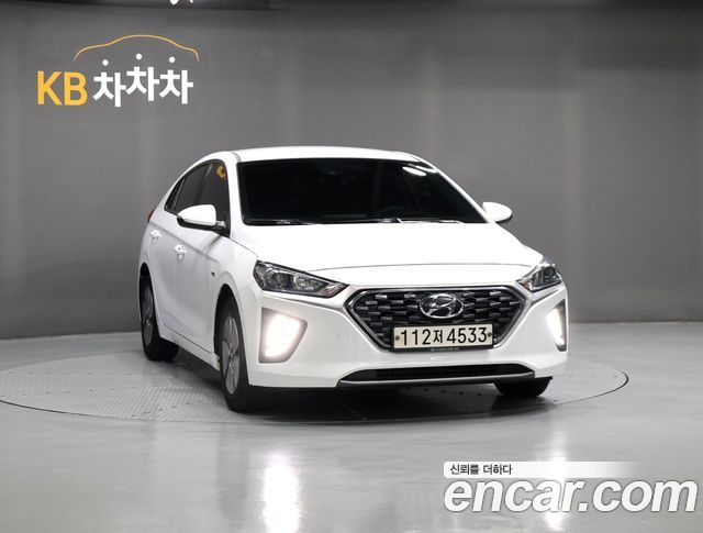 Hyundai Ioniq 1.6 HEV I — пробег 44 627 км — фото 2 из 5