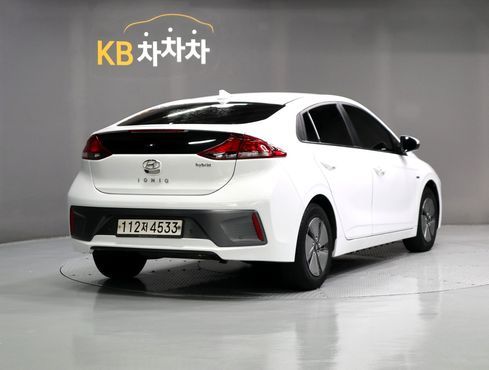 Hyundai Ioniq 1.6 HEV I — пробег 44 627 км — фото 3 из 5