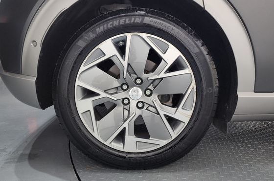 Genesis GV60 Standard — пробег 17 765 км — фото 5 из 5