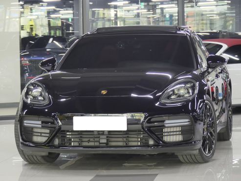 Porsche Panamera 4.0 Turbo — пробег 18 000 км — фото 1 из 5