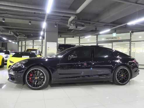Porsche Panamera 4.0 Turbo — пробег 18 000 км — фото 2 из 5