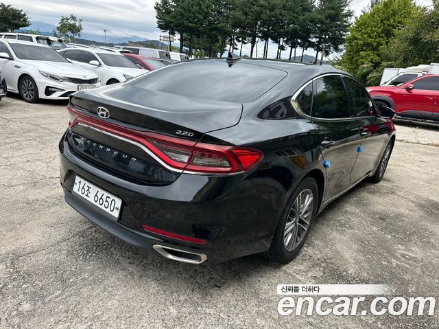 Hyundai Grandeur из Кореи Encar