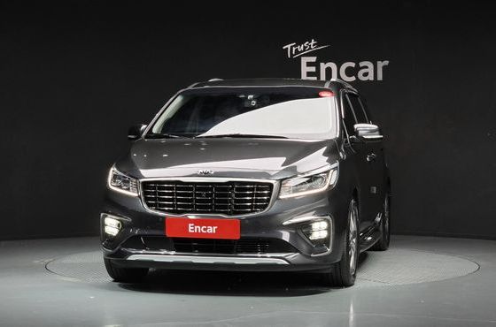 Kia Carnival 7-Seater Limousine President — пробег 79 984 км — фото 3 из 5