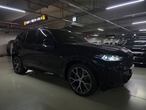 BMW X5 xDrive 40i M Sport — пробег 1 365 км — фото 2 из 5