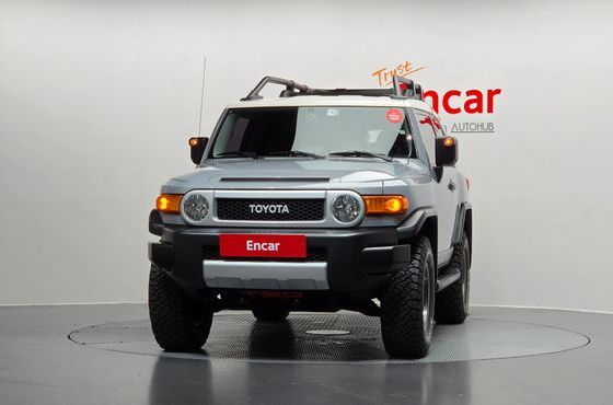 Toyota FJ Cruiser 4WD V6 — пробег 141 642 км — фото 3 из 5