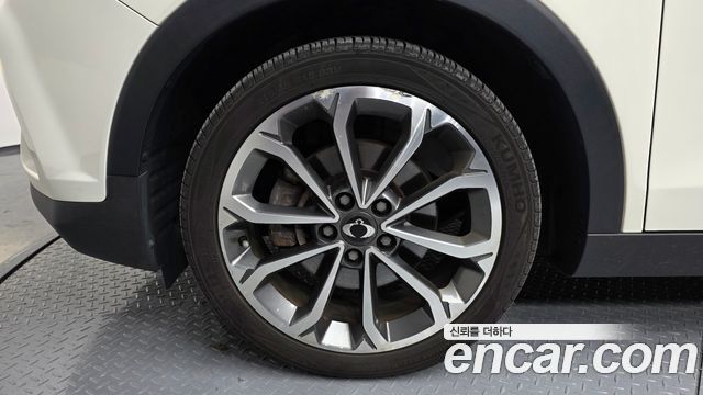 Ssangyong TIBOLI из Кореи Encar