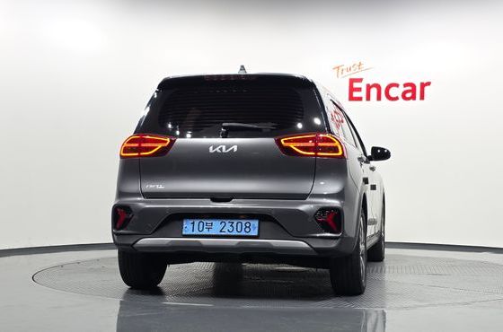 Kia Niro Earth — пробег 136 842 км — фото 4 из 5