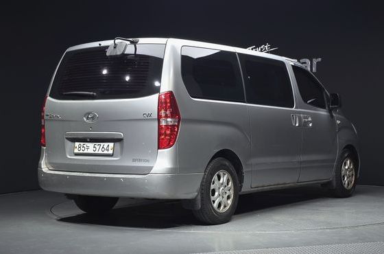 Hyundai Starex 5-Seater VAN CVX Luxury — пробег 250 711 км — фото 2 из 5