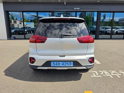 Kia Niro Air — пробег 115 923 км — фото 3 из 5