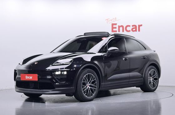 Porsche Macan Base 4 — пробег 10 998 км — фото 1 из 5
