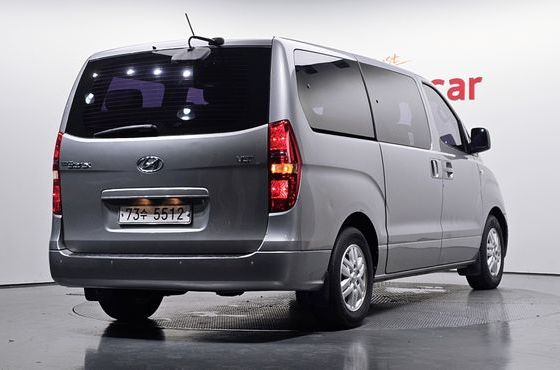 Hyundai Starex 12-Seater Wagon Smart — пробег 143 562 км — фото 2 из 5