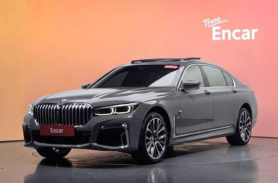 BMW 7-Series 740Li xDrive M Sport Package — пробег 121 066 км — фото 1 из 5
