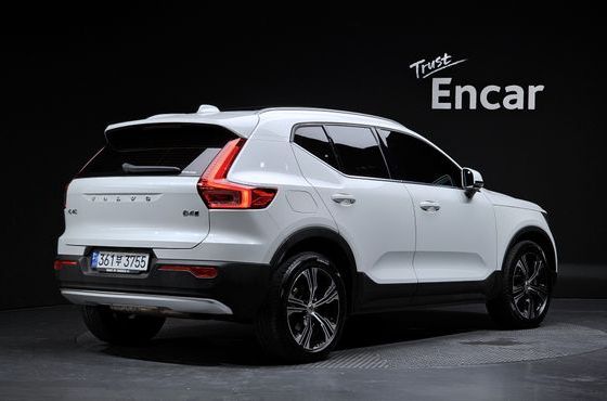 Volvo XC40 B4 Inscription — пробег 72 955 км — фото 2 из 5